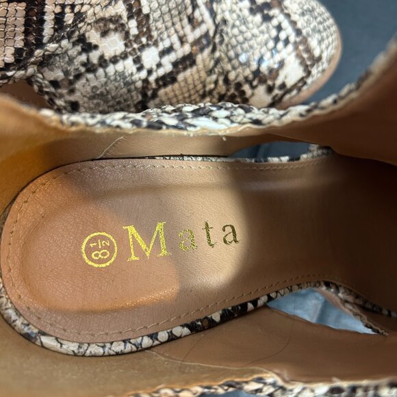 Mata Coffee Snake Viola-1‎ cut-out side chunky heel booties size 8.5 - Picture 5 of 8